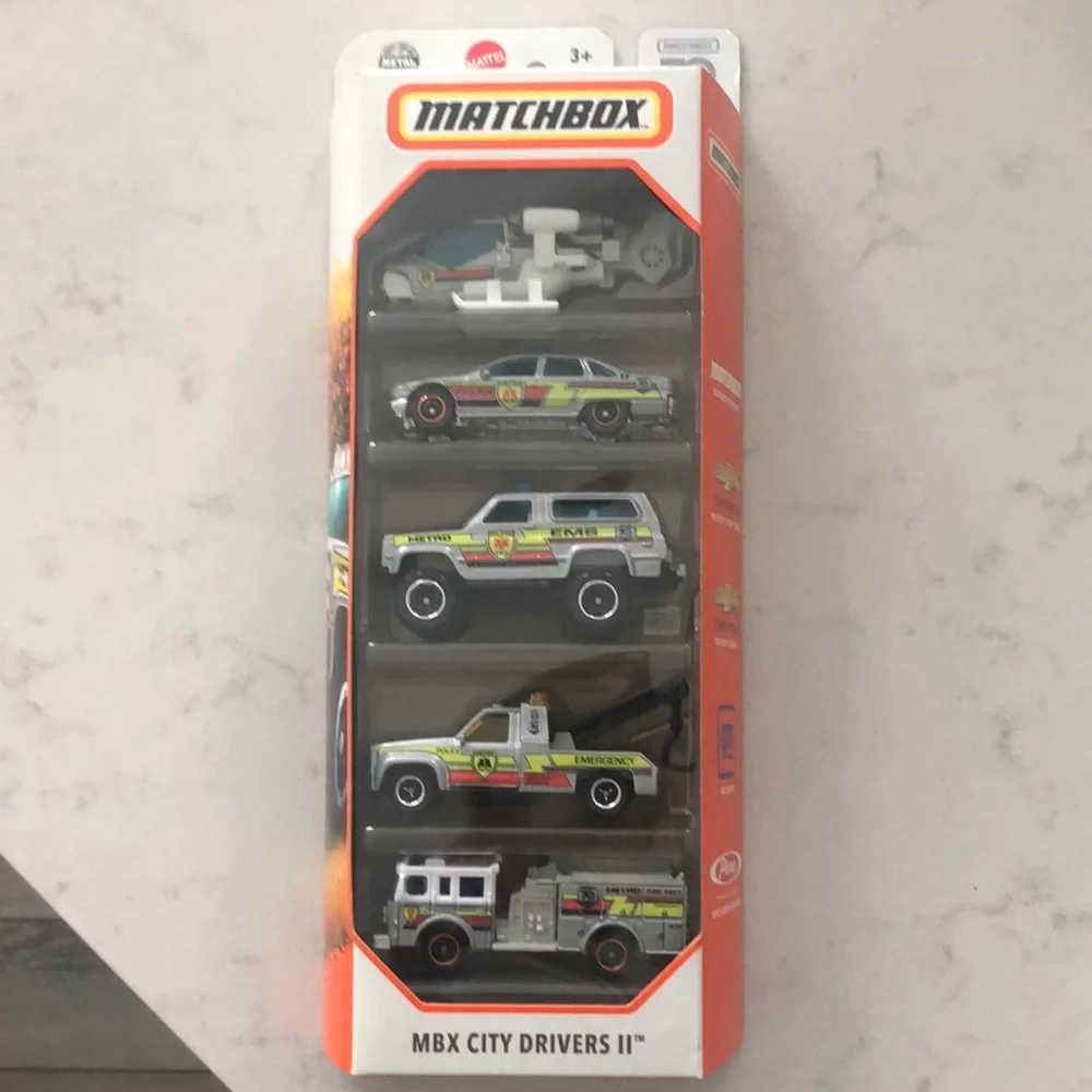 Matchbox MBX City Drivers II- 5 car Set - Multicolor